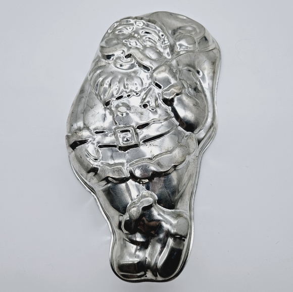 VINTAGE | Metalurgics Santa festive Christmas cake pan mold - Picture 2 of 8